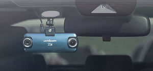 行車紀錄器使用3M支架黏在擋風玻璃上